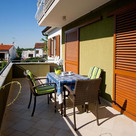 Apartments Silvia Poreč Exteriör bild