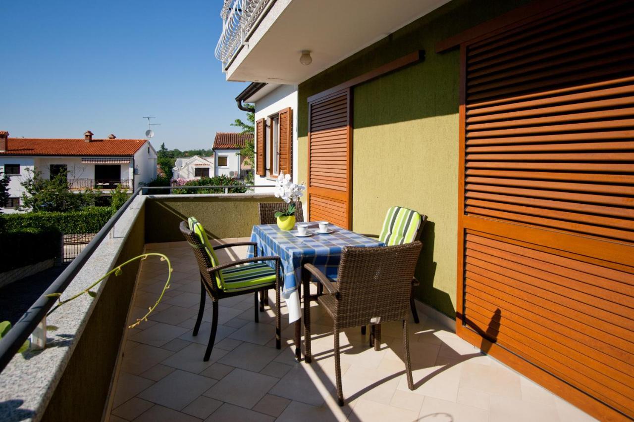 Apartments Silvia Poreč Exteriör bild